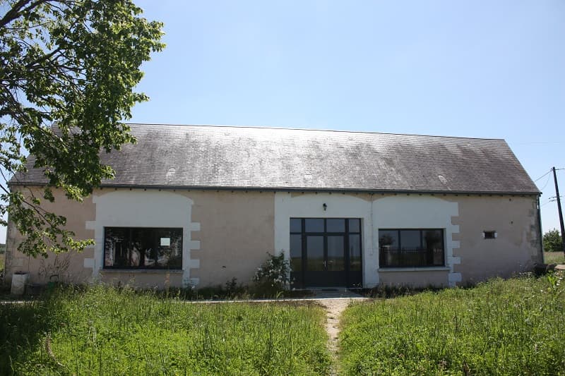 Exterieur_la_grange_chambre_d'Emma_Le_Liege_Loches_Val_de_Loire