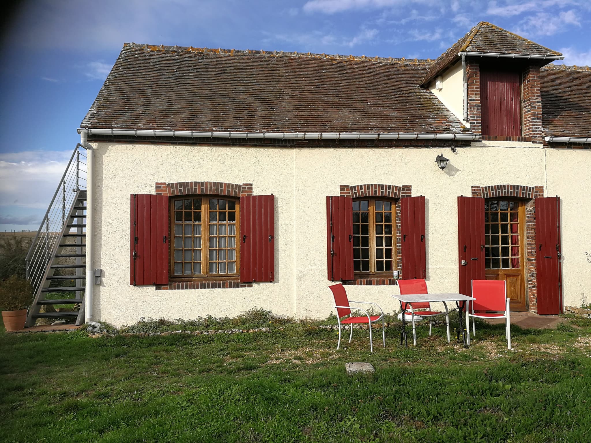 le gîte (53 m2) sur 2 étages.