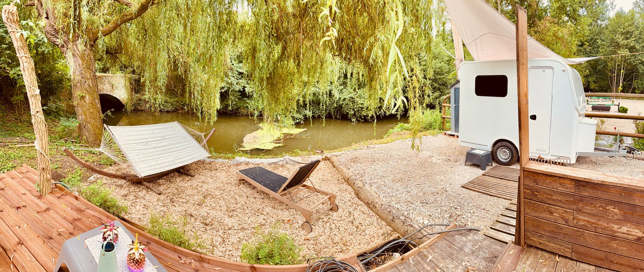 Déconnexion au bord de la rivière