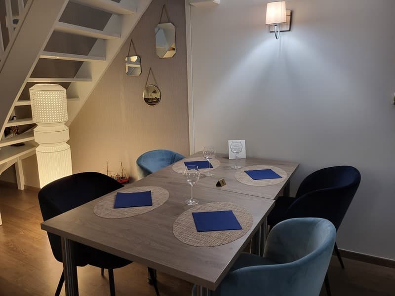Salle du restaurant Fourchette et coquillages à Jargeau