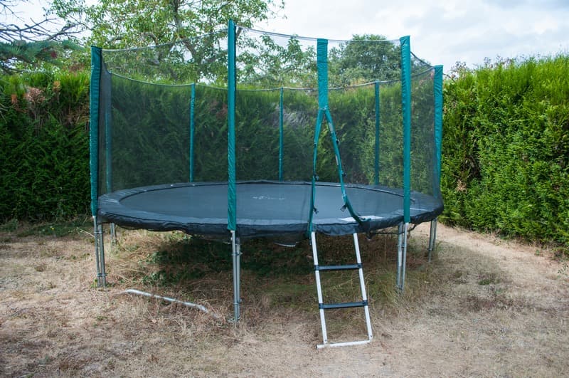 Jardin-nord-ouest-trampoline-partage