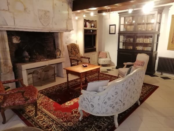 LOGIS-ST-PERE-SANCERRE-SALON-3