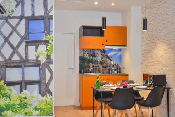 MEUBLE-DE-TOURISME-PUITS-DE-JOUVENCE-BOURGES-SL080-BOURBONNOUX-COIN-CUISINE