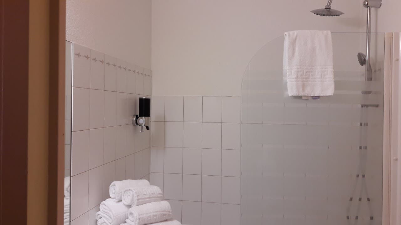 SDH-HOT-Le_dauphin-salle_de_bain-20180109_06©FR-OTI