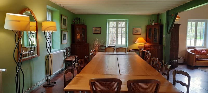 Salle à manger du gîte Les champs du Bois à Sury-aux-Bois