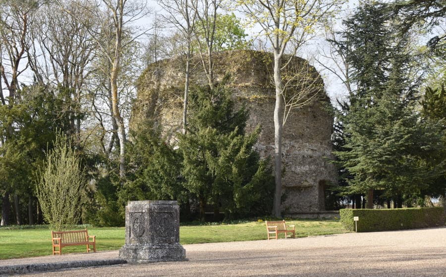chapelle-royale-saint-louis-de-dreux-900x560