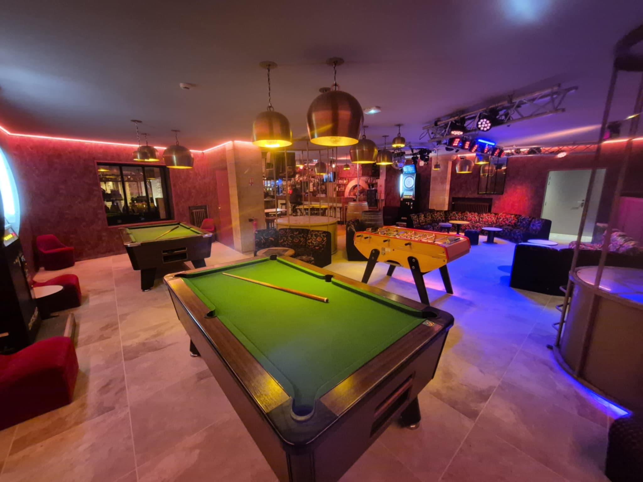 Hotel_restaurant_Le_Rempart_Sancerre_billard