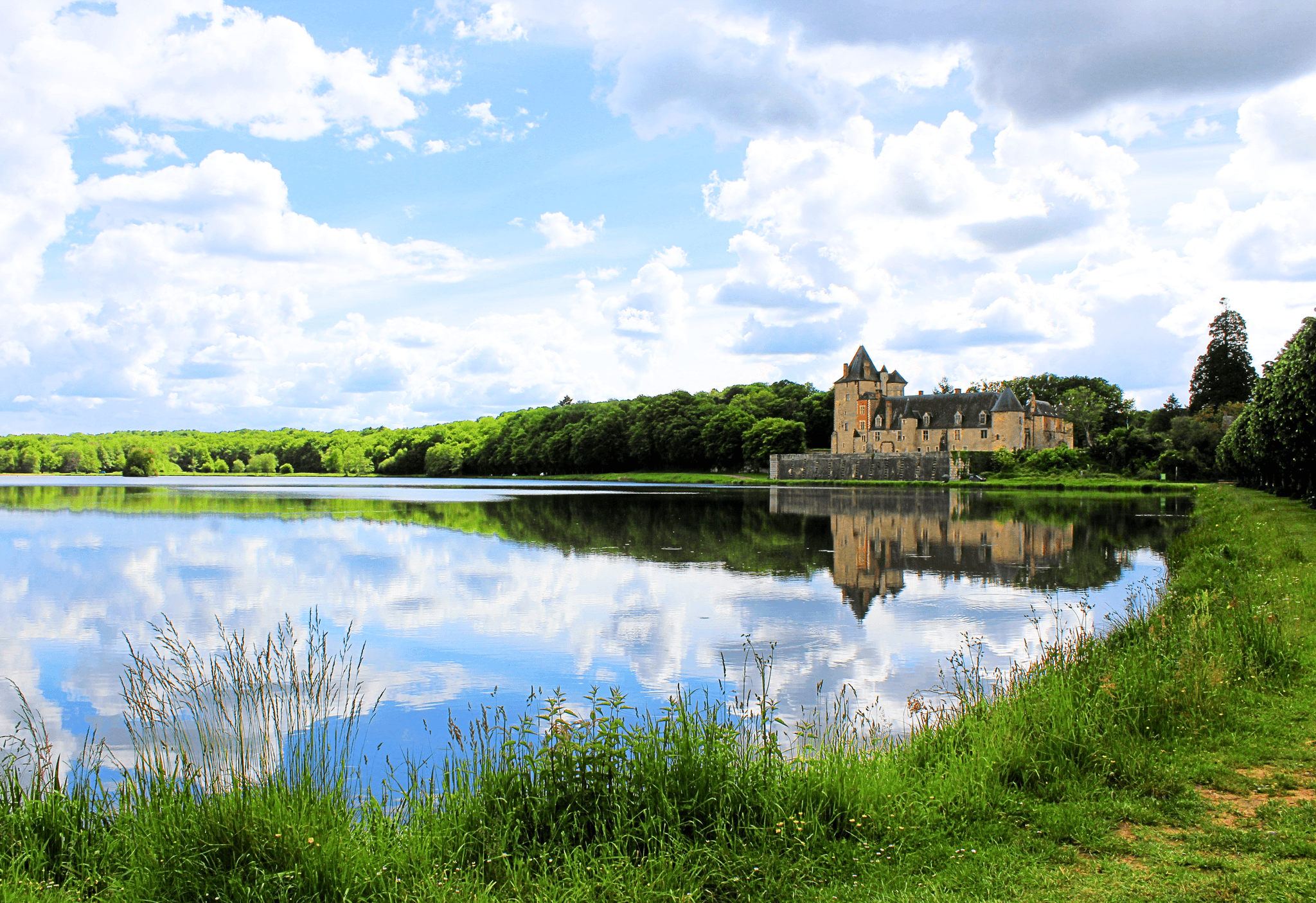 CHATEAUCHAPELLEANGILLON