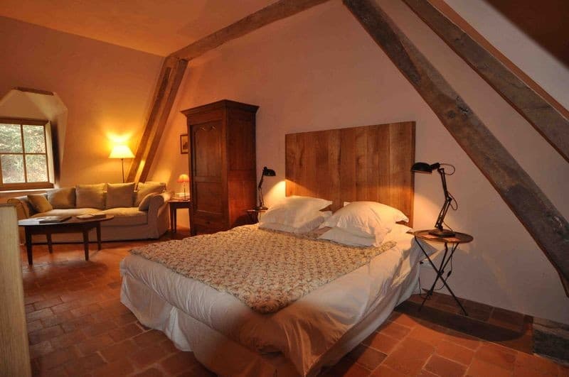gite-brenne-berry-spa-36-sauna-risdefeu-chambre-salon-anglin