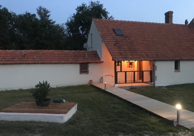 gite-jouy-le-potier-gite-de-la-moriniere-entree