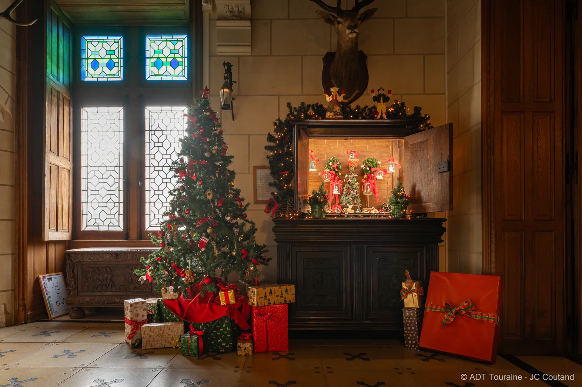 noel-chateau-Montpoupon-Credit-ADT-Touraine-JC-Coutand-palier-1etage