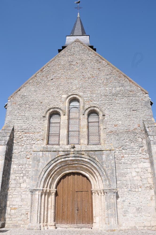patrimoine-jouy-le-potier-eglise-st-pierre-façade