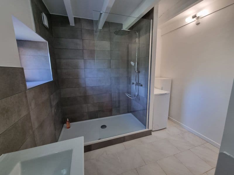 salle de bain rdc