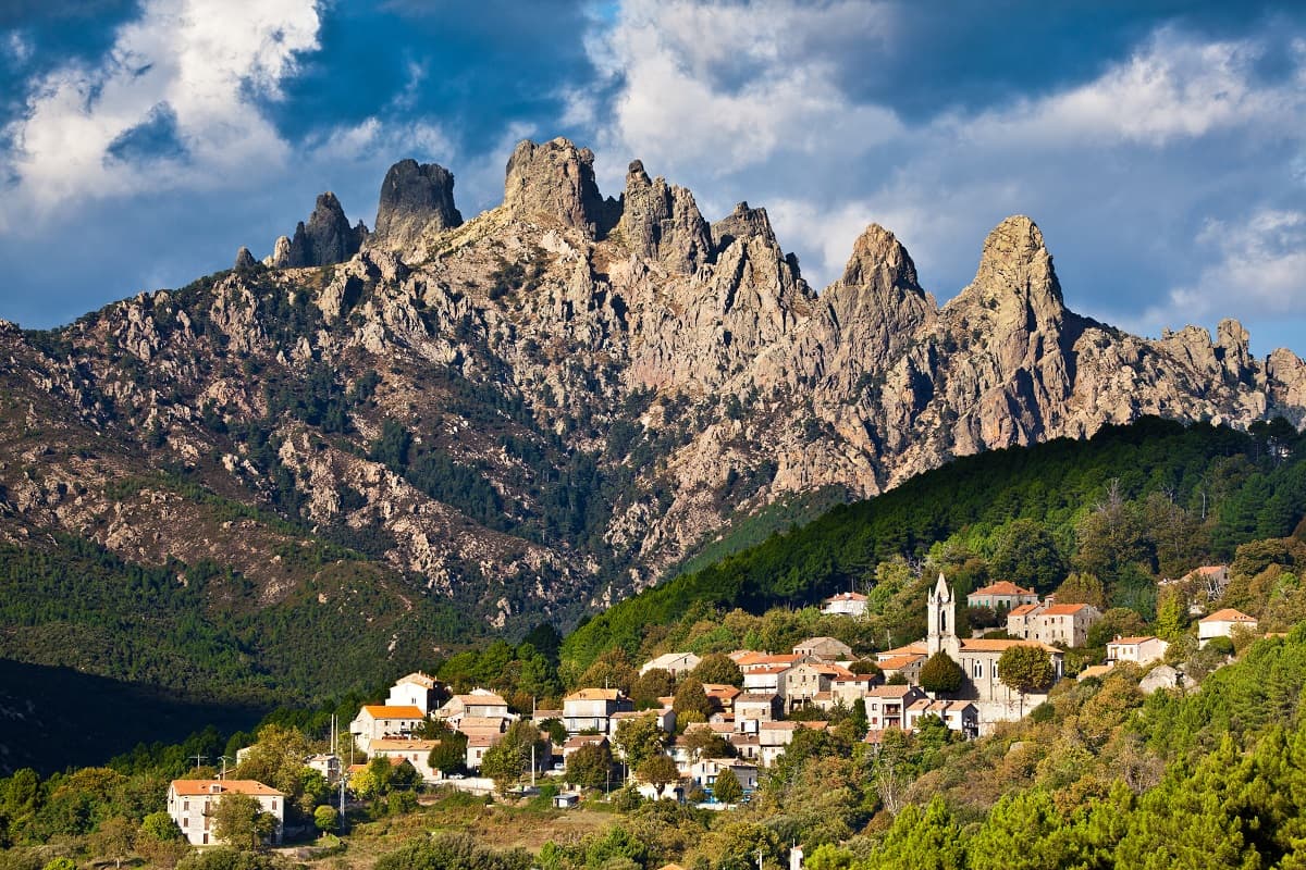 zonza_ aiguilles de bavella
