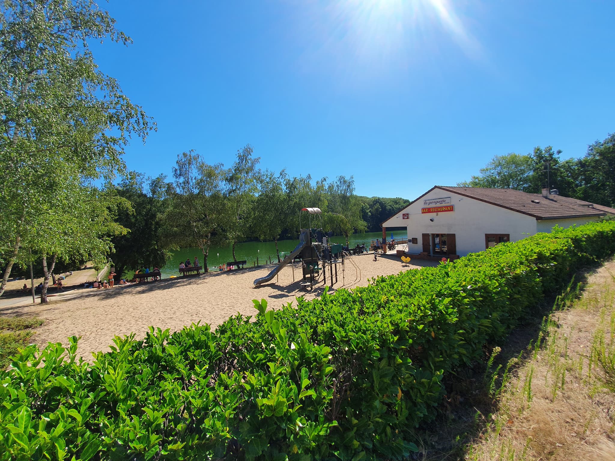 Restaurant La Guinguette à l'orée du bois - La Machine