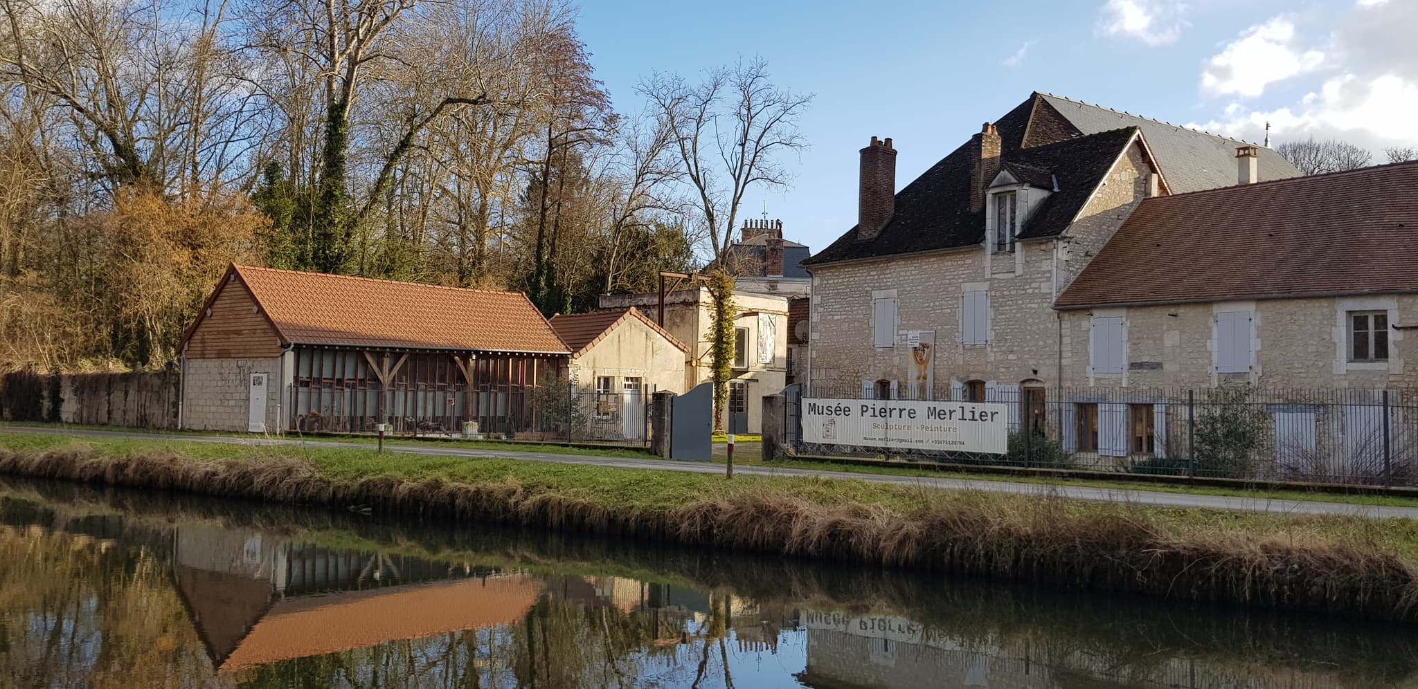 Le Musée côté chemin de halage