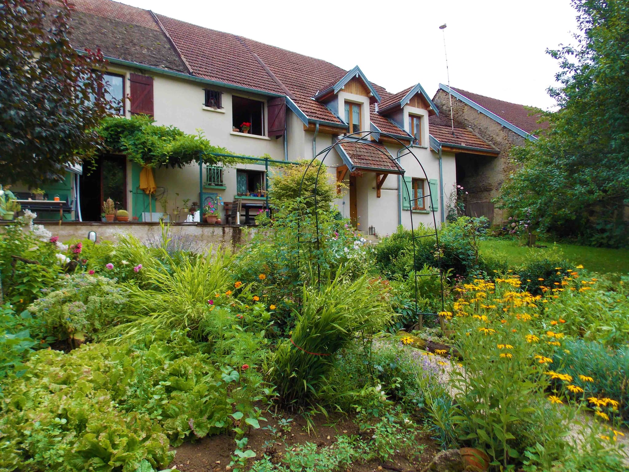 CHAMBRES D'HOTES LE COUCOU A RIOZ_1