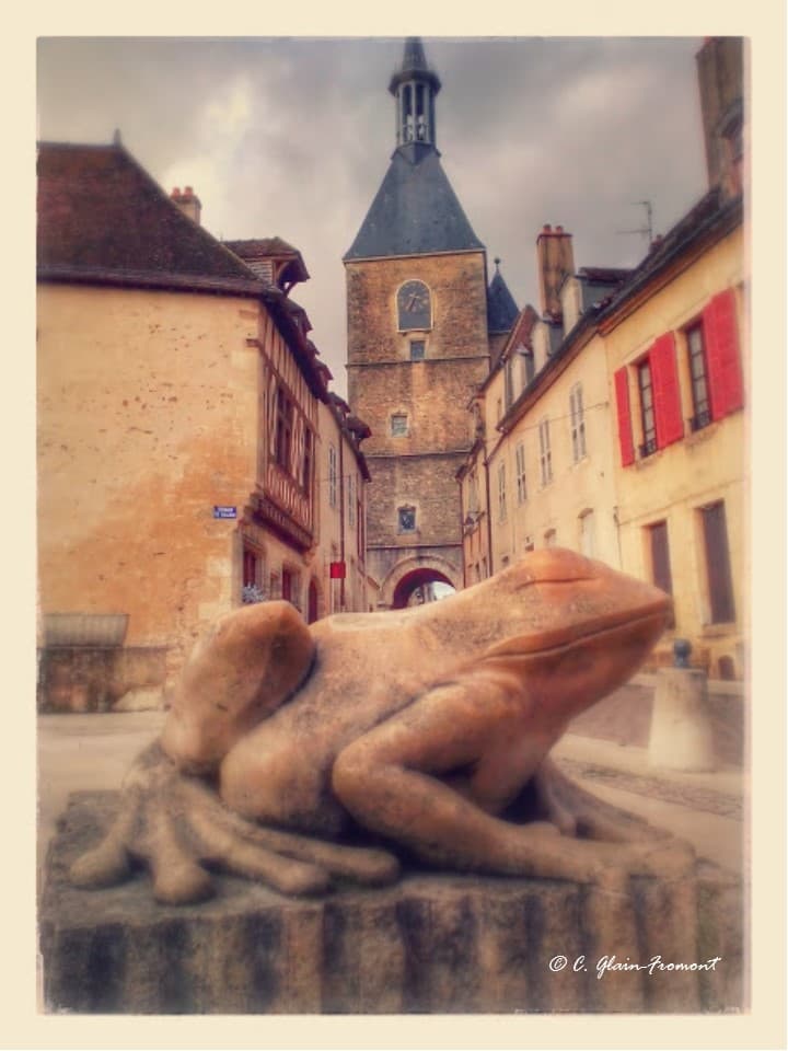 DÉCOUVERTE D'AVALLON CITÉ MÉCONNUE AUX PORTES DU MORVAN