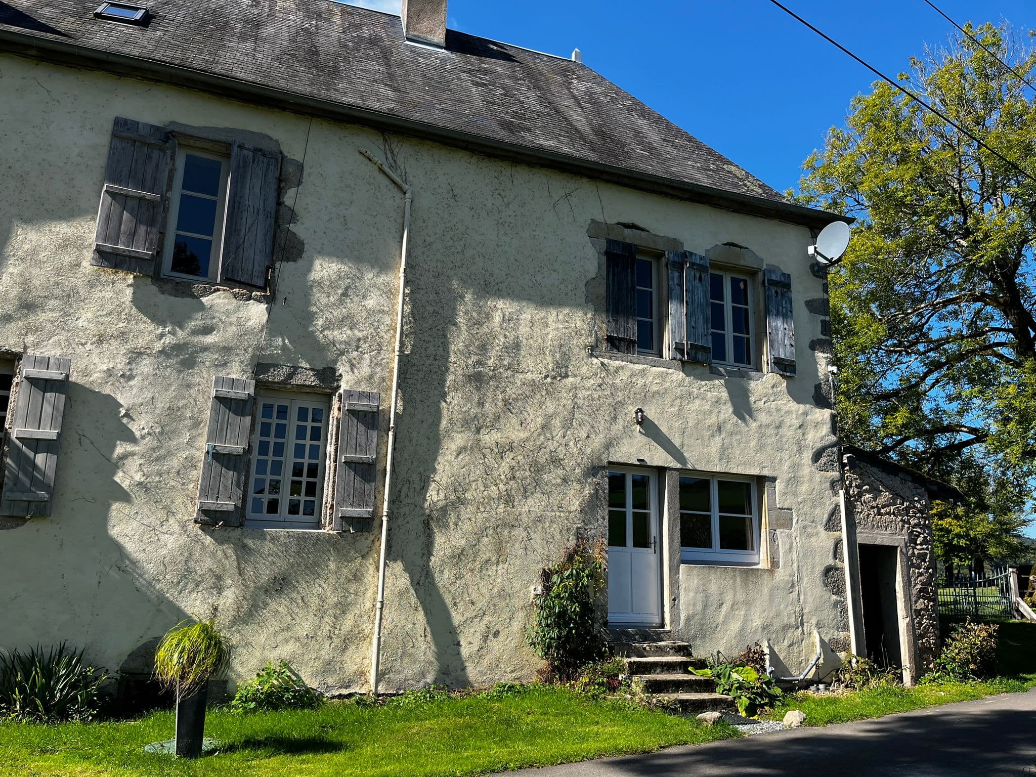Chateaugite 1