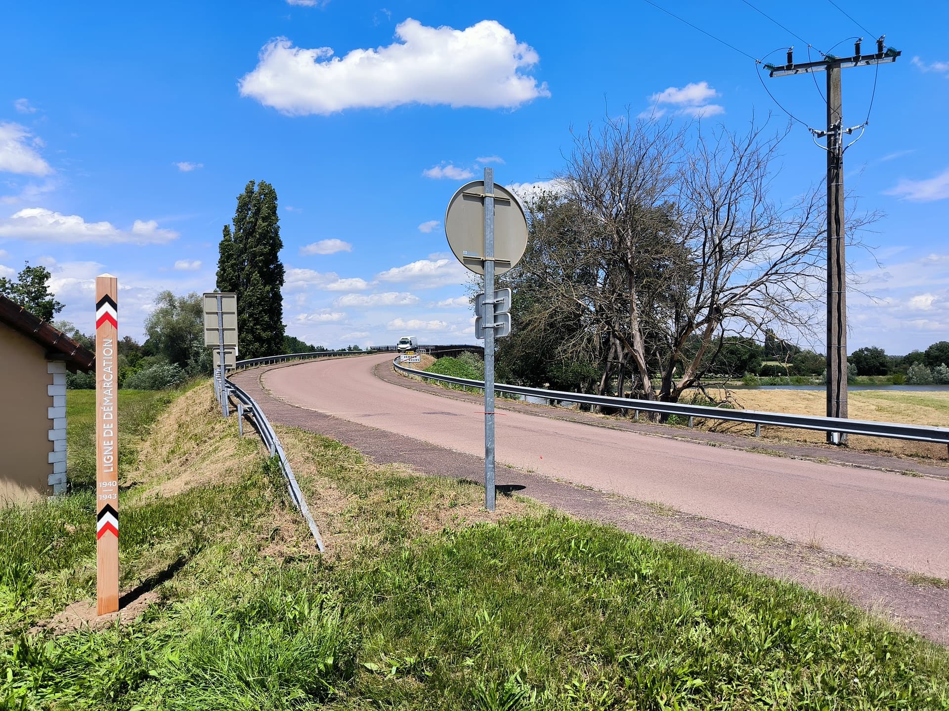 Ligne de demarcation Verdun sur le Doubs pont de Bragny