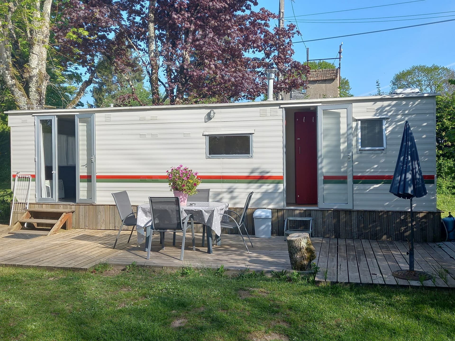 Vue sur le mobil home A