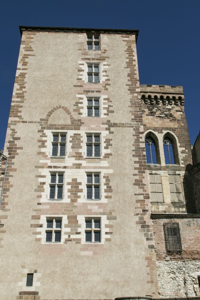 Découverte d'un espace du Château des ducs de Bourbon- La Mal-Coiffée
