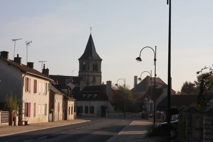 Visite guidée du bourg et l’église Saint-Laurent de Saint-Ennemond