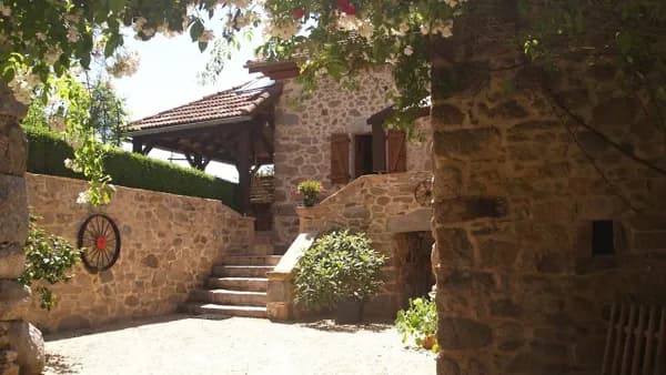 Cour d'entrée
