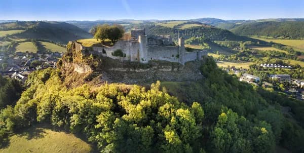 Visites guidées estivales de la cité médiévale et du château de Sévérac-le-Château