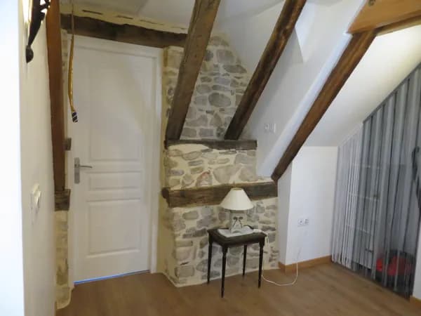 Palier des chambres avec 1 lit 90cm