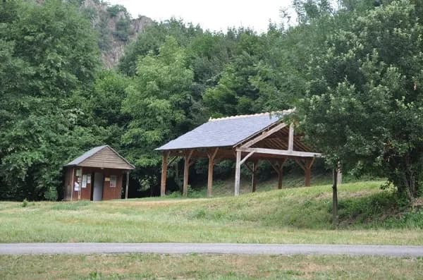 AIRE NATURELLE LA ROQUE