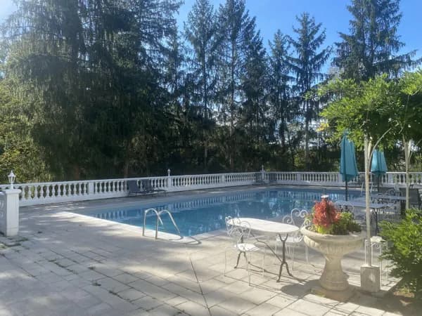 Vue sur la piscine