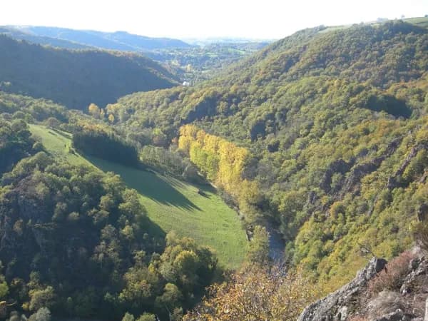 Un méandre dans les gorges de l'Aveyron