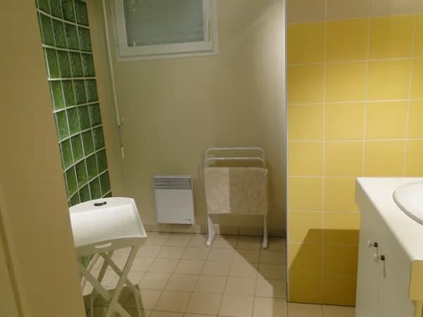 Domaine des Claux - salle de bain de la chambre 3 personnes