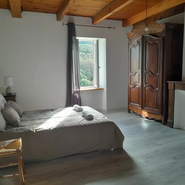 chambre 3 très spacieuse