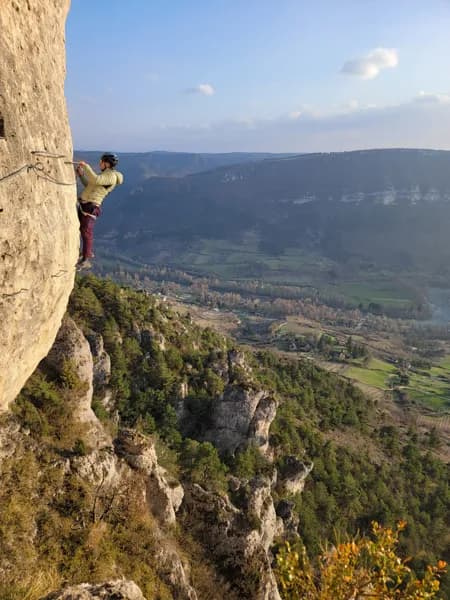 Emotion Nature - Via Ferrata et Location de matériel de VF