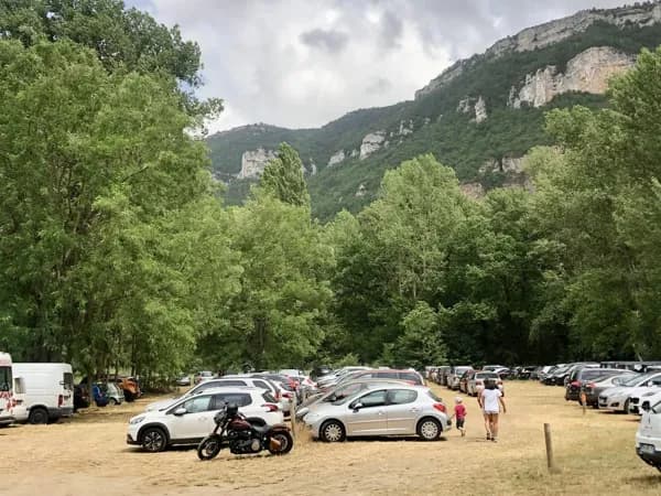Parking Gratuit de grande capacité