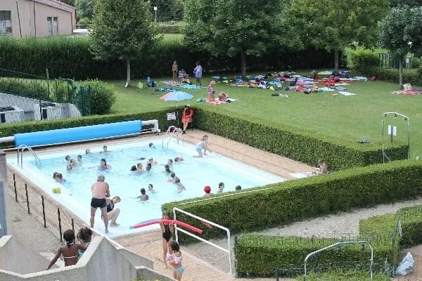 PISCINE D'ENTRAYGUES, moyen bassin