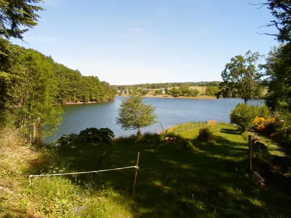Vue sur le lac