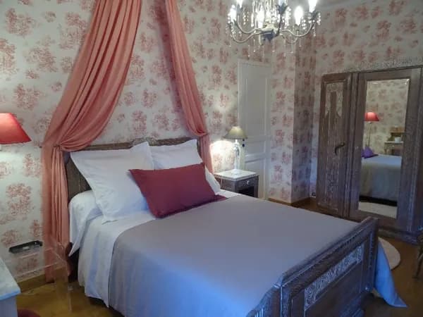 Chambre lit 140