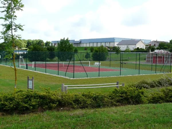 La Plaine des sports à Réquista