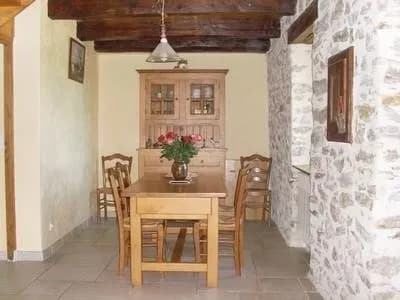 Gîte Providence salle à manger