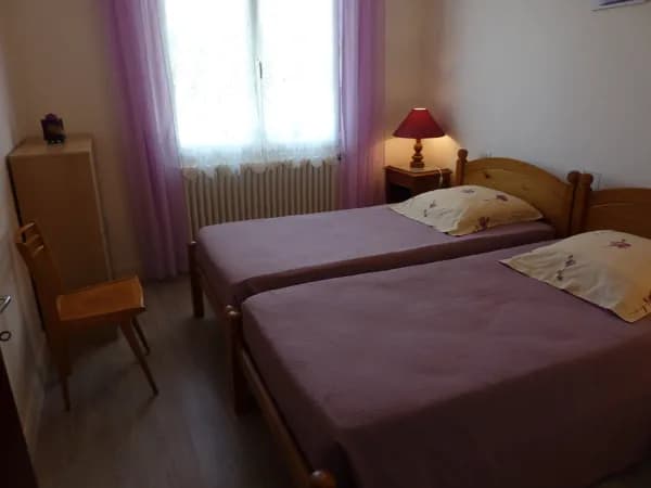 Rosy et Guy Mouly - H12G005616