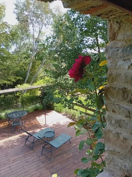 Vue du 1er étage sur la terrasse