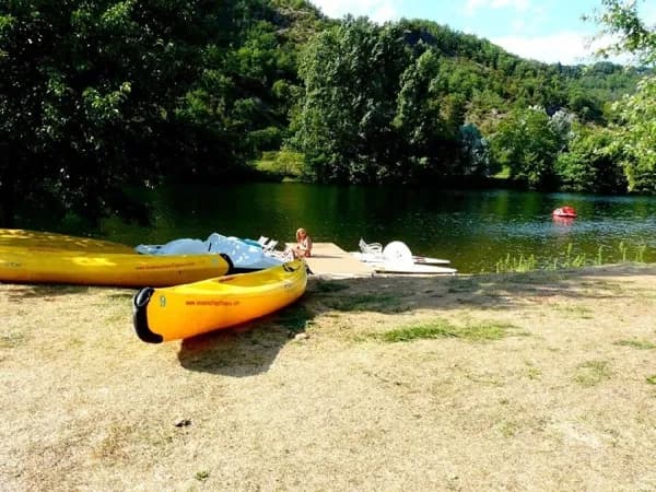 Camping du Port de Lacombe