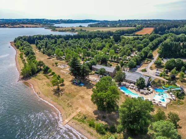 Camping bord de lac