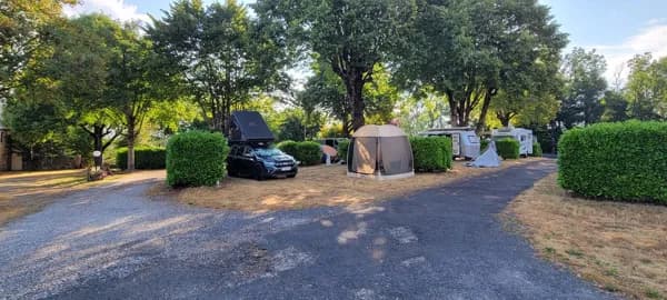 Camping municipal de Sainte-Geneviève-sur-Argence