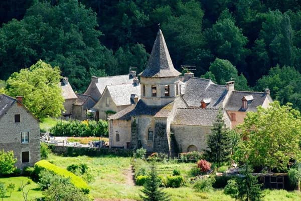 Eglise romane Saint-Paul de Salles-la-Source
