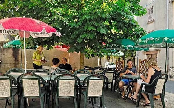 HOTEL CAZES-ARAZAT