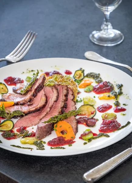Causse Comtal, Restaurant « La Cazelle »
